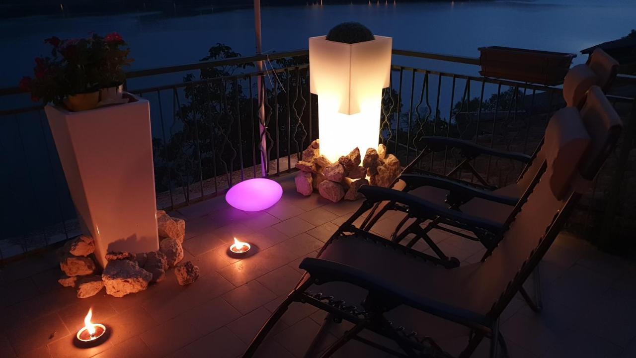 La Terrazza Sul Lago Turano Castel di Tora Exterior foto