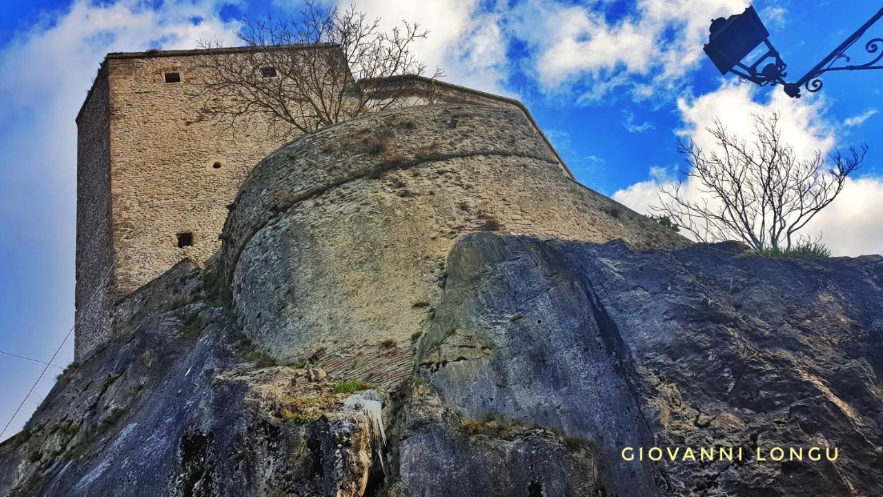 La Terrazza Sul Lago Turano Castel di Tora Exterior foto