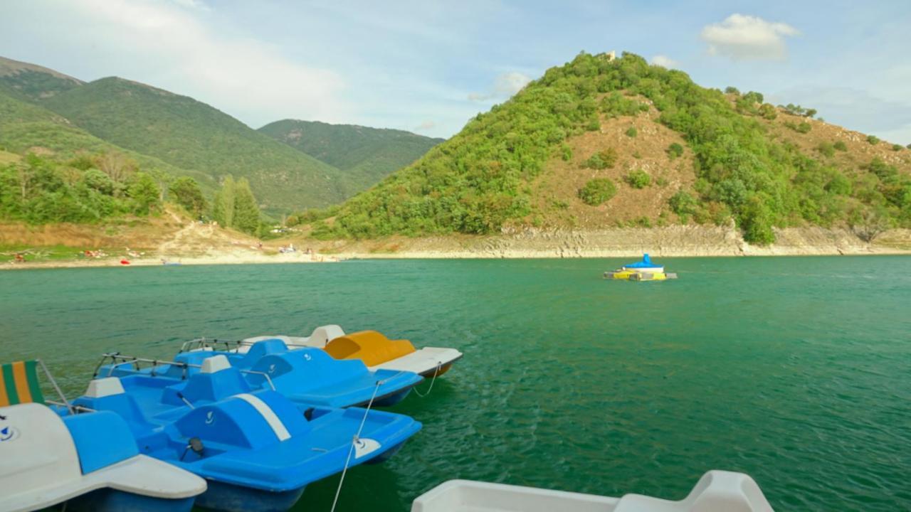 La Terrazza Sul Lago Turano Castel di Tora Exterior foto